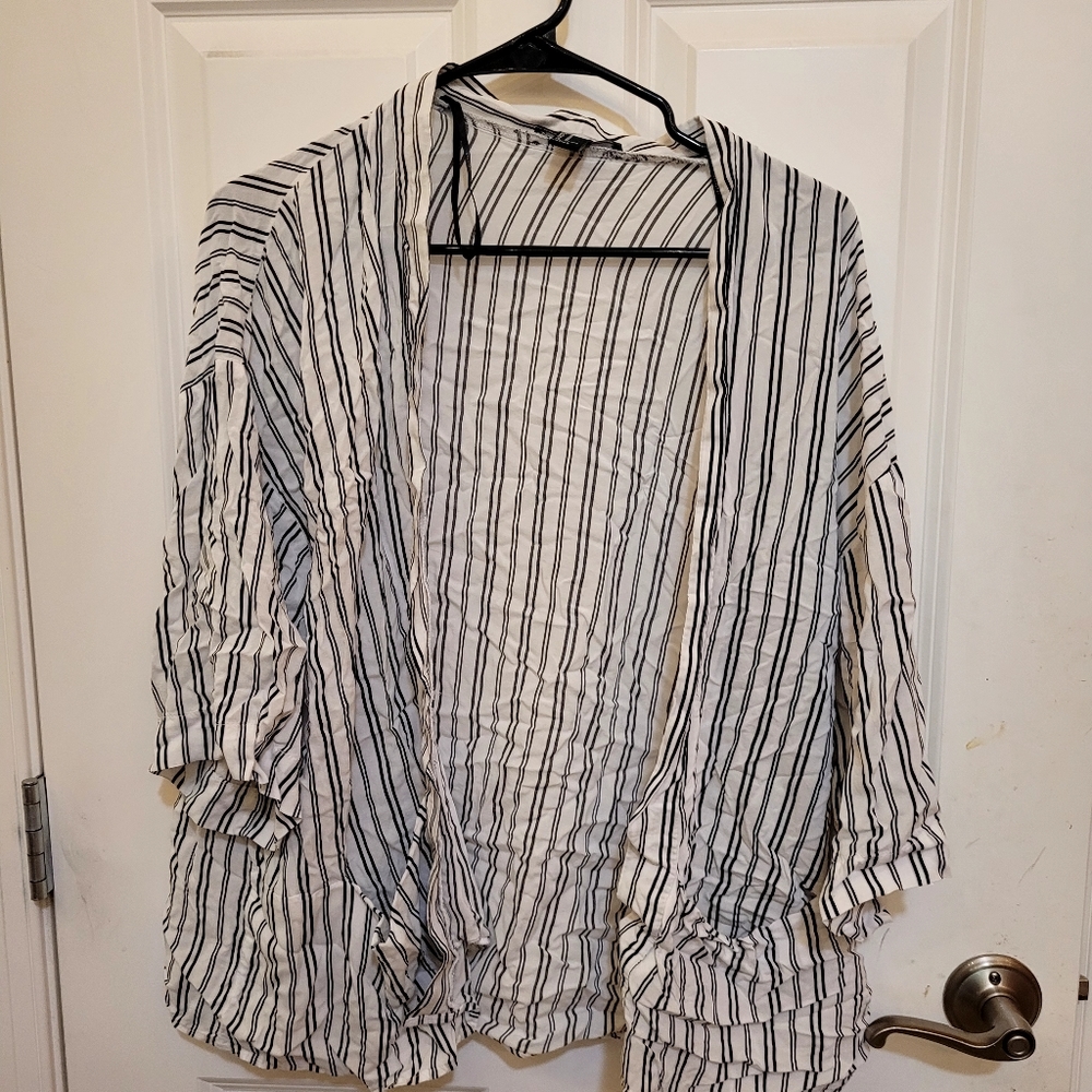 Mid sleeve striped open top